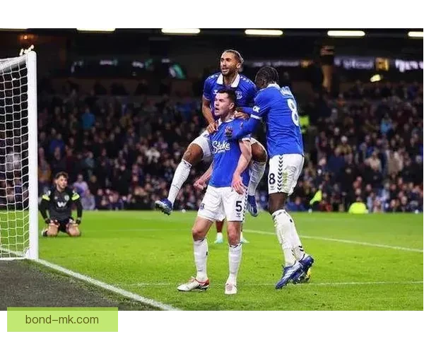 埃弗顿逆袭保级成功 上演英超历史上最惊险一幕